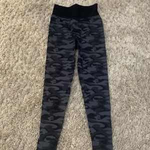 PINK women’s leggings